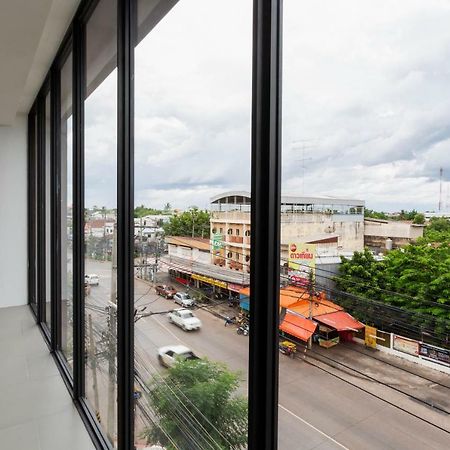 Clay Hotel Udonthani Ngoại thất bức ảnh